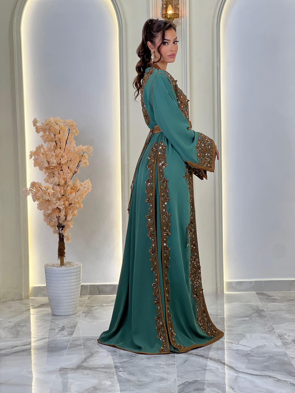 Lebsa Elissia, Moroccan lebsa in crepe – view 5 | Kaftan Elegance