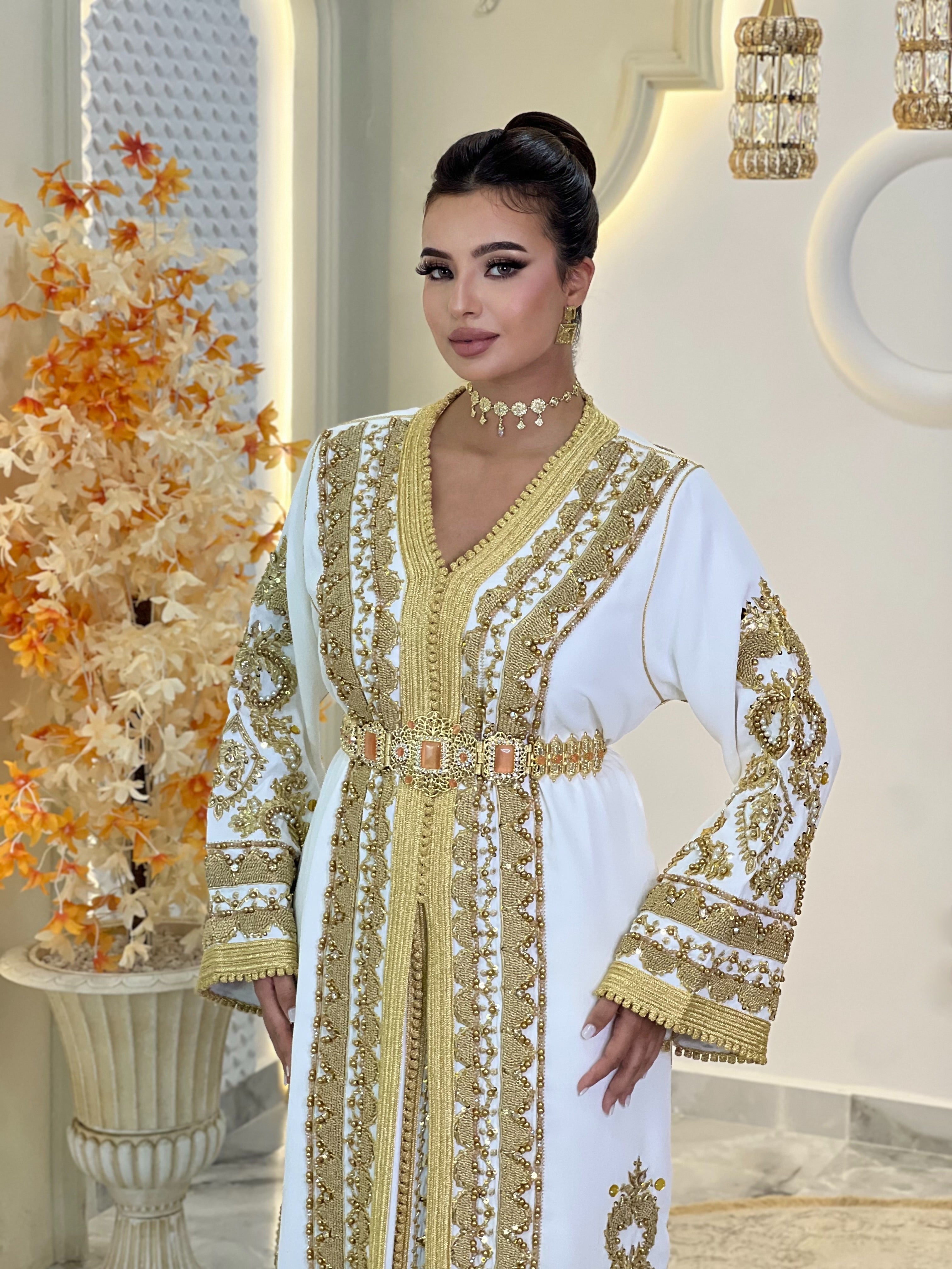 Exclusive Takchita Manal