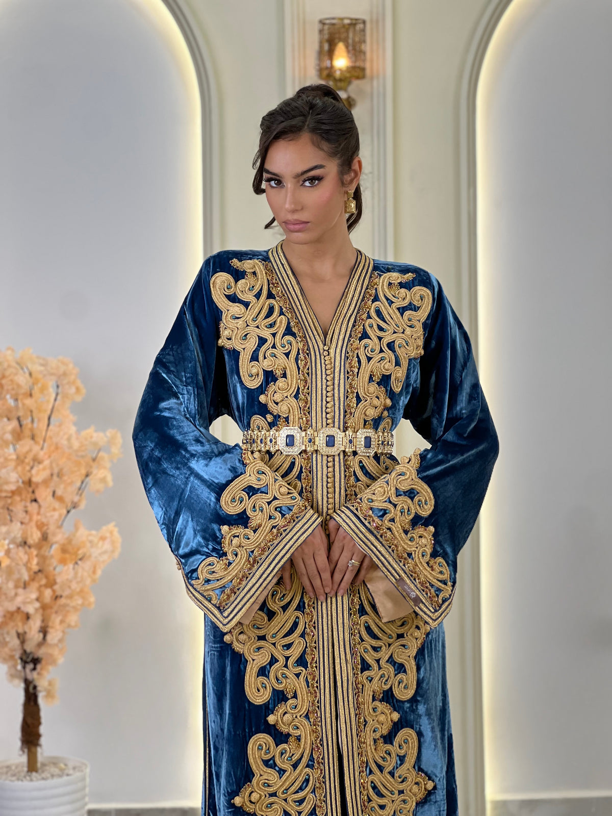 Veloria, Moroccan lebsa in velvet – view 7 | Kaftan Elegance