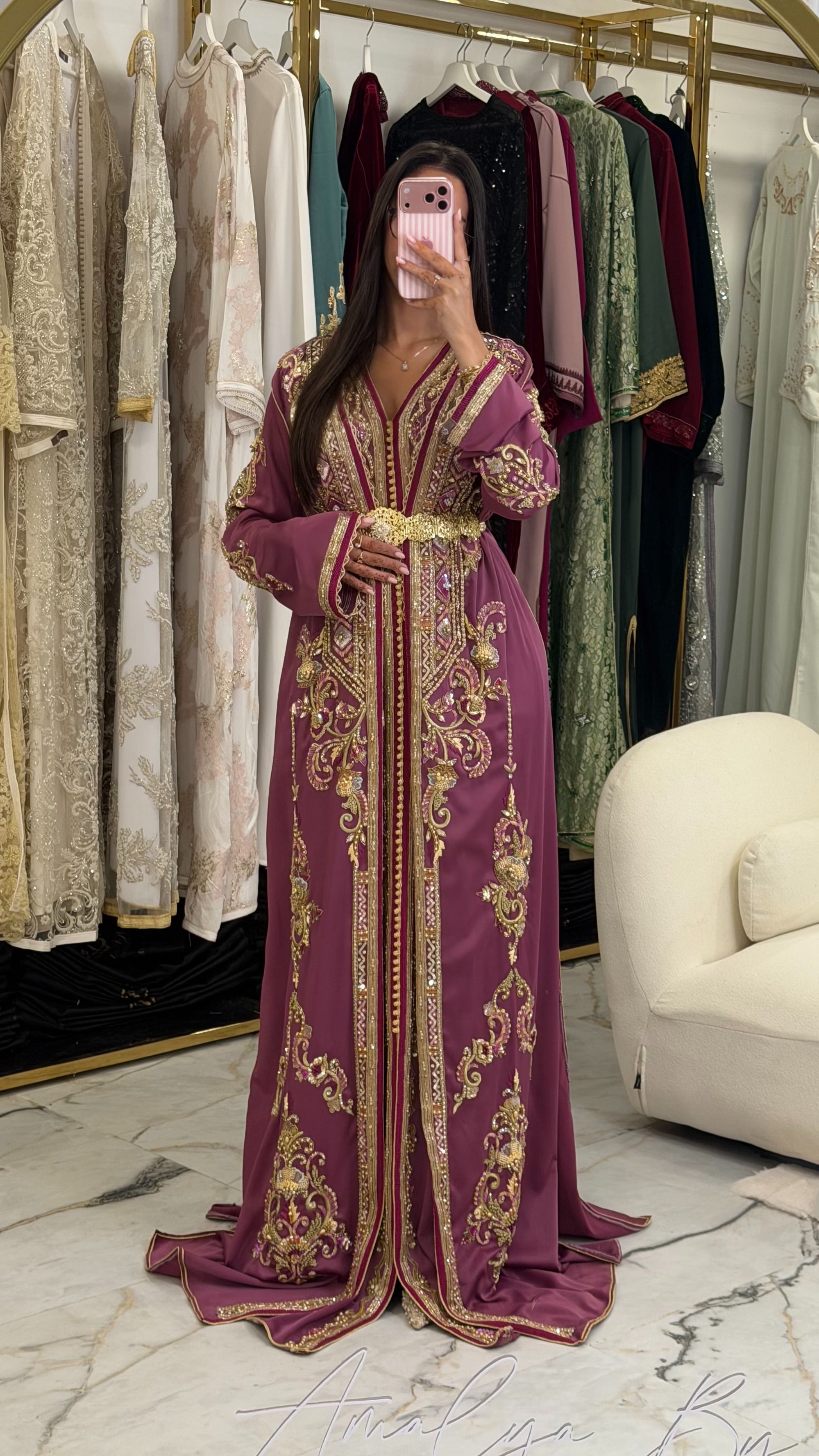 Exclusive Tekchita Diala