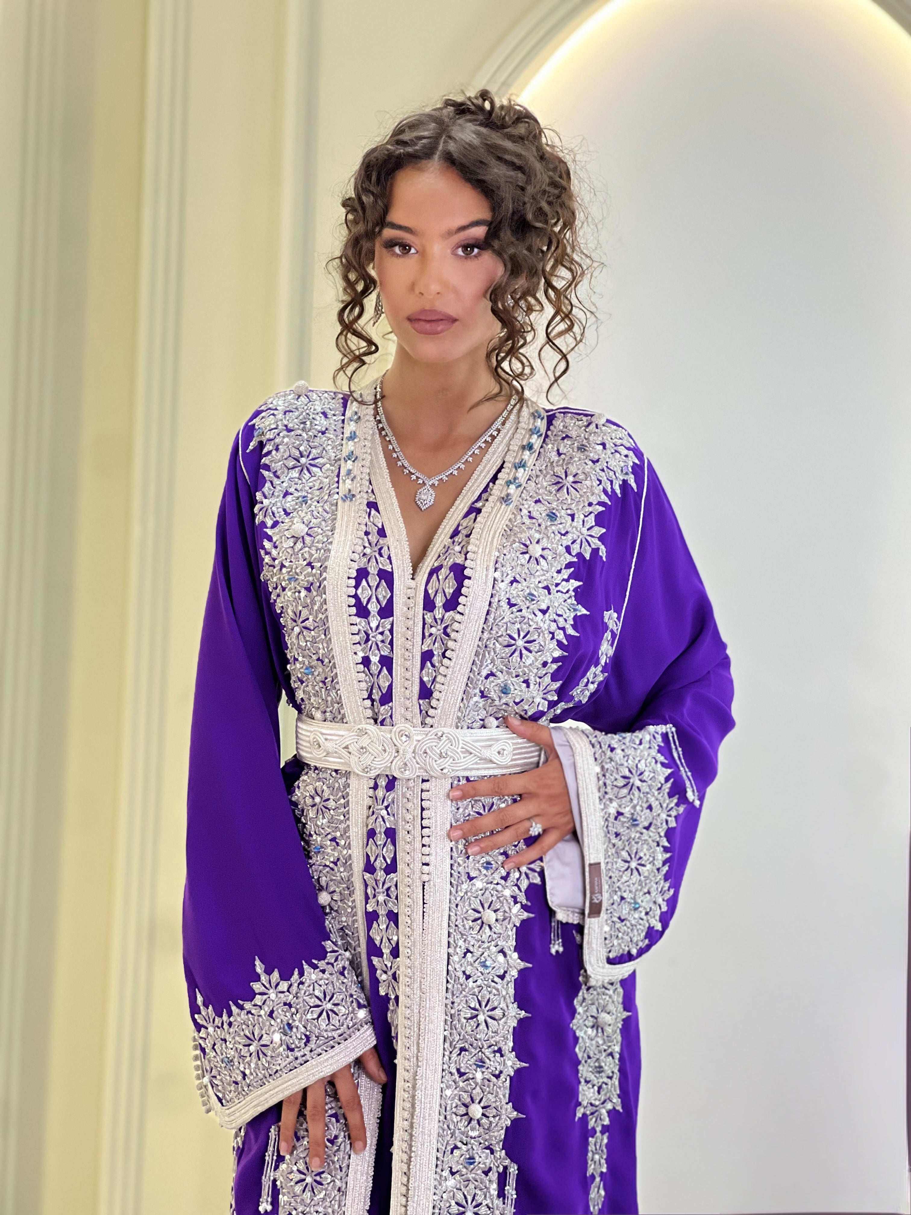 Exclusive Takchita Alae
