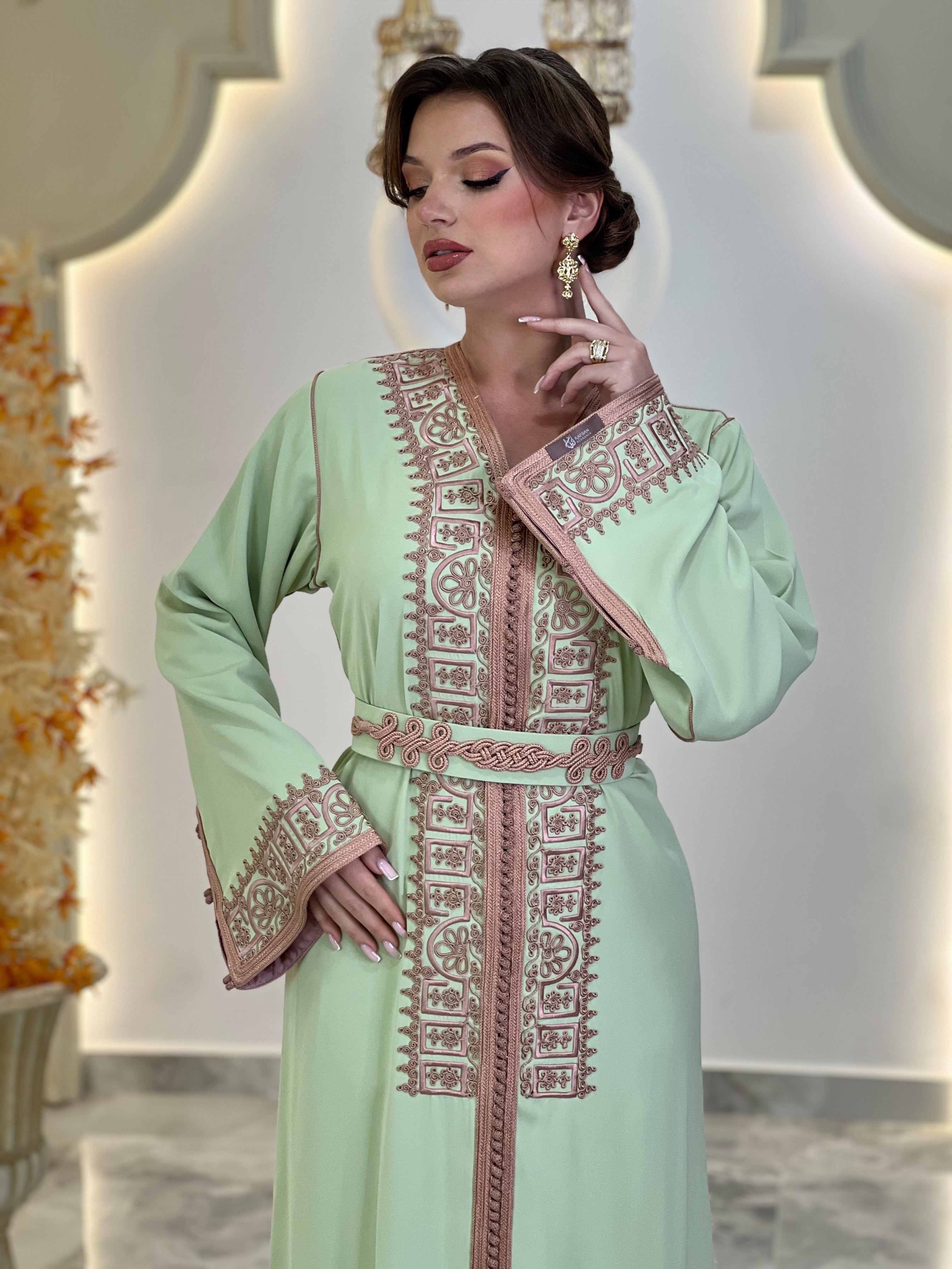 Kaftan Elara