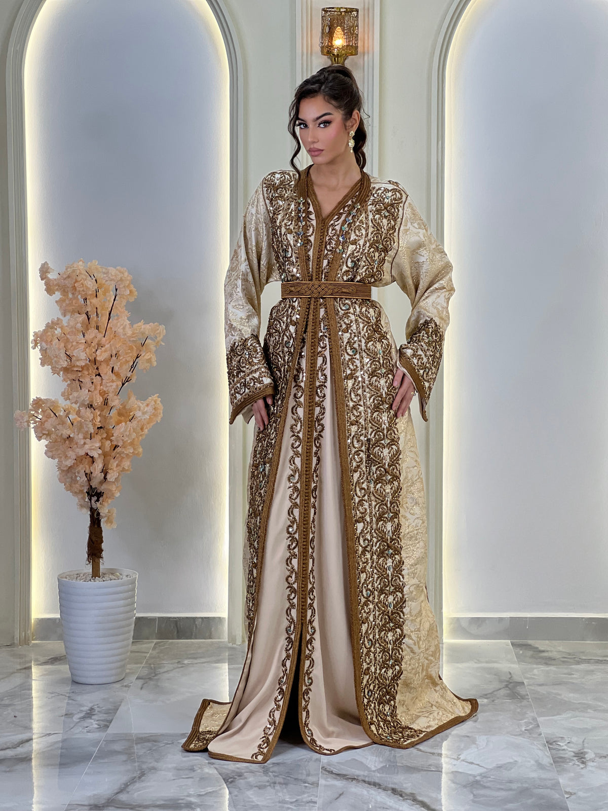 Lebsa Reine, Moroccan lebsa in brocade – view 7 | Kaftan Elegance