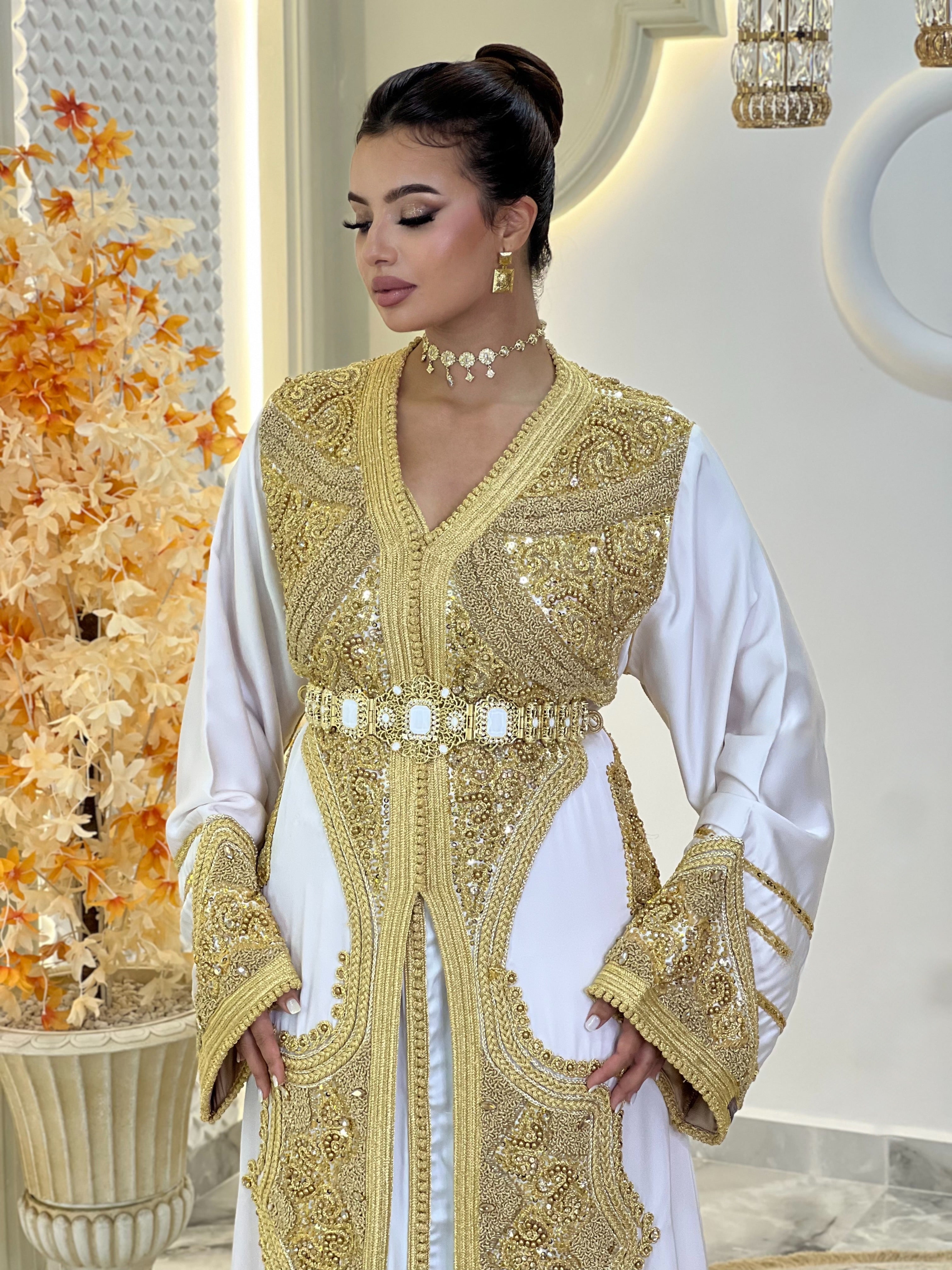 Exclusive Takchita Dilara