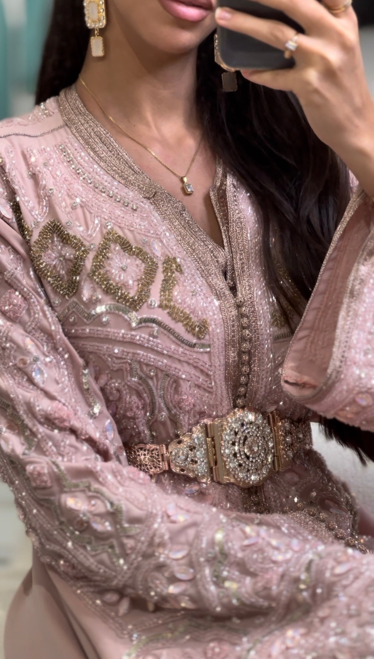 Exclusive Takchita Lilia