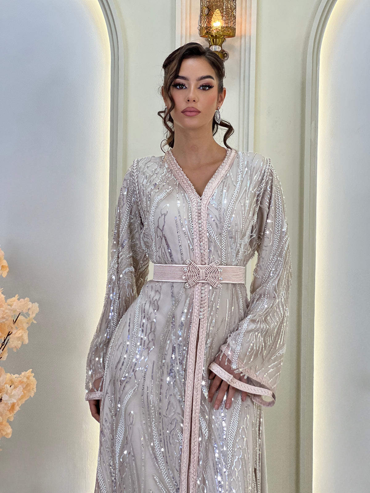 Flore Champagne, beige Moroccan lebsa in chiffon – view 5 | Kaftan Elegance
