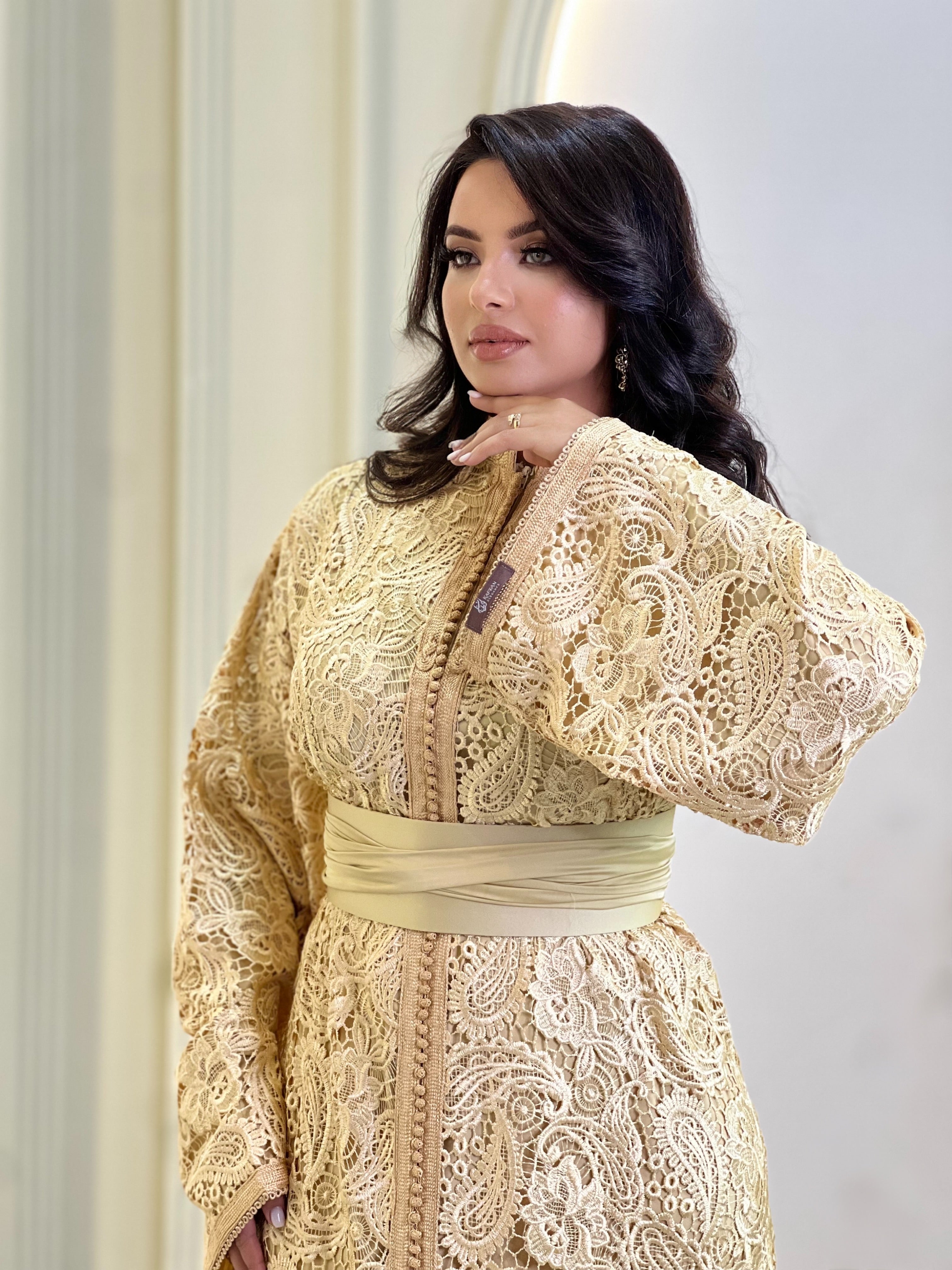 ALICE BEIGE