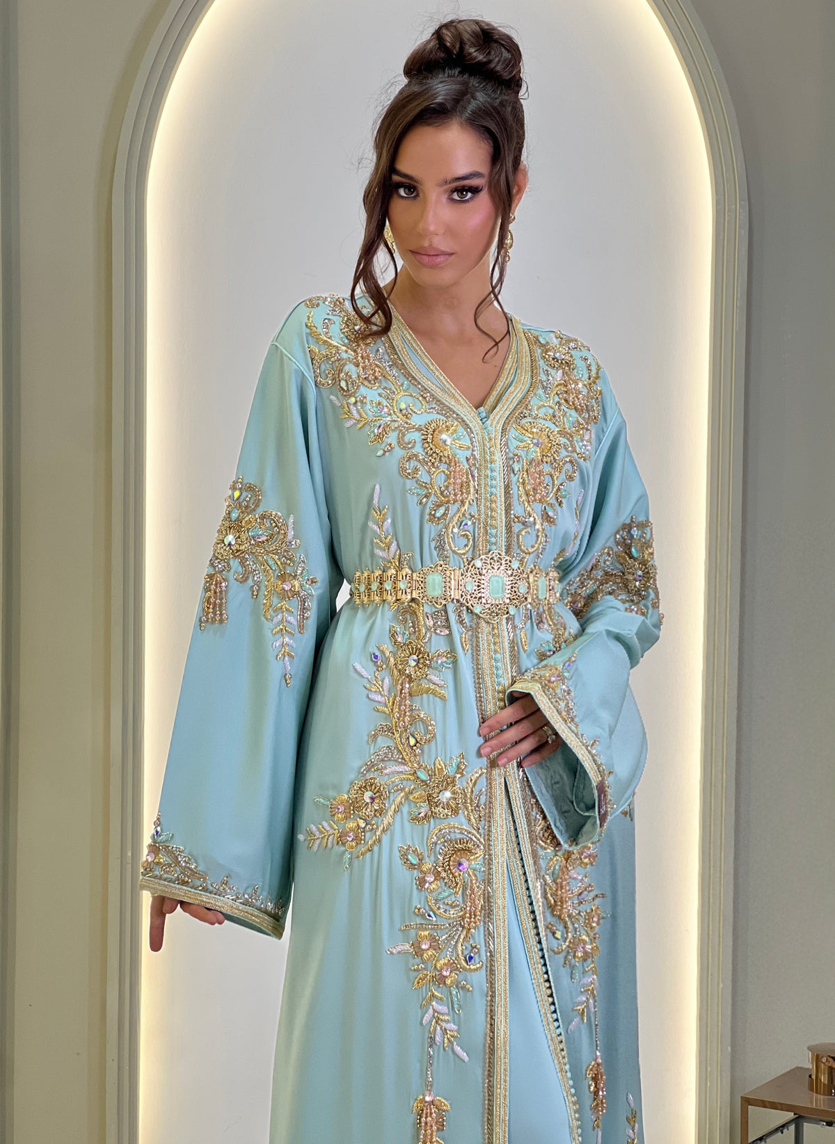 Exclusive Takchita Lilah