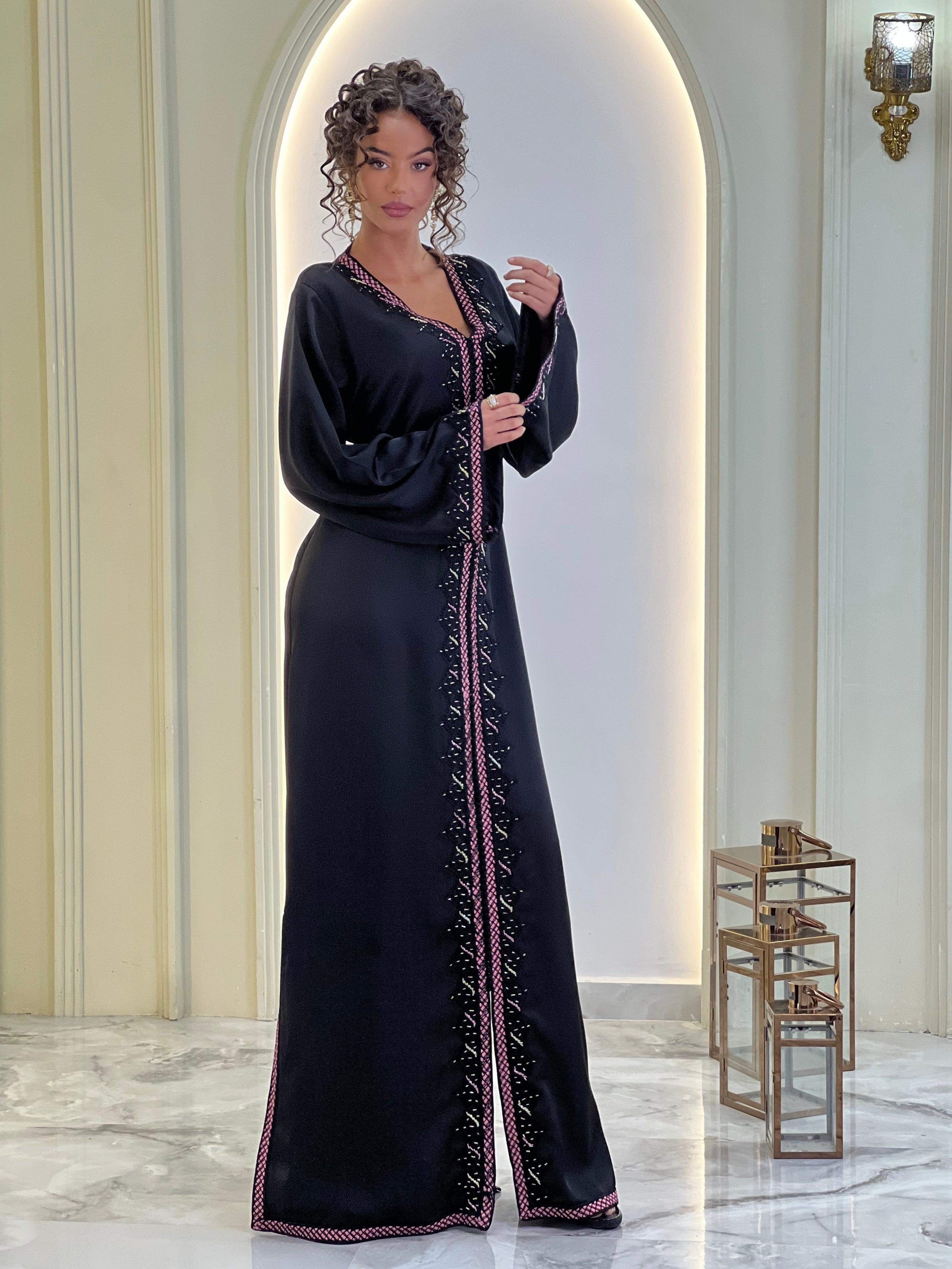 Velora Black