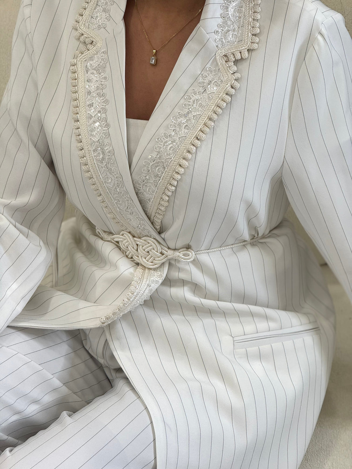 White striped set