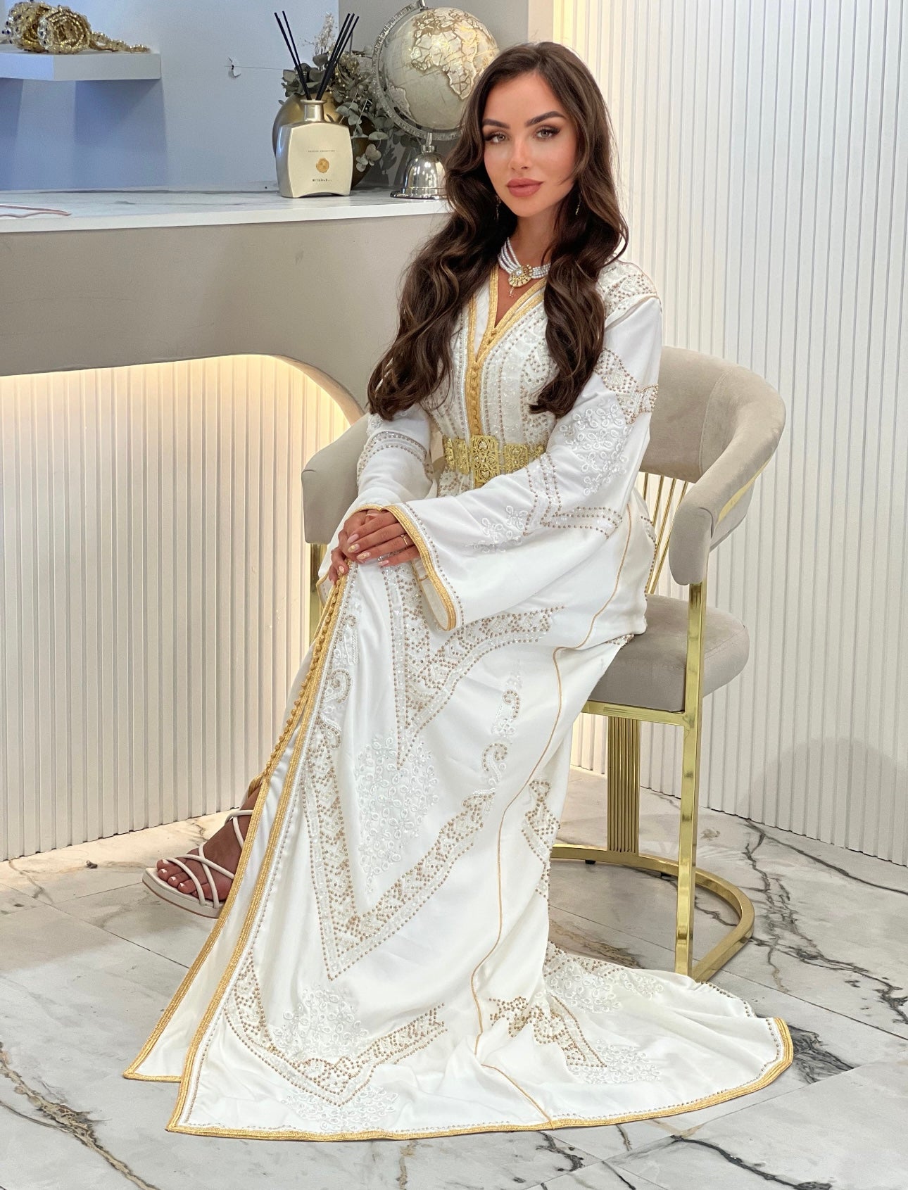 Exclusive Takchita Adila