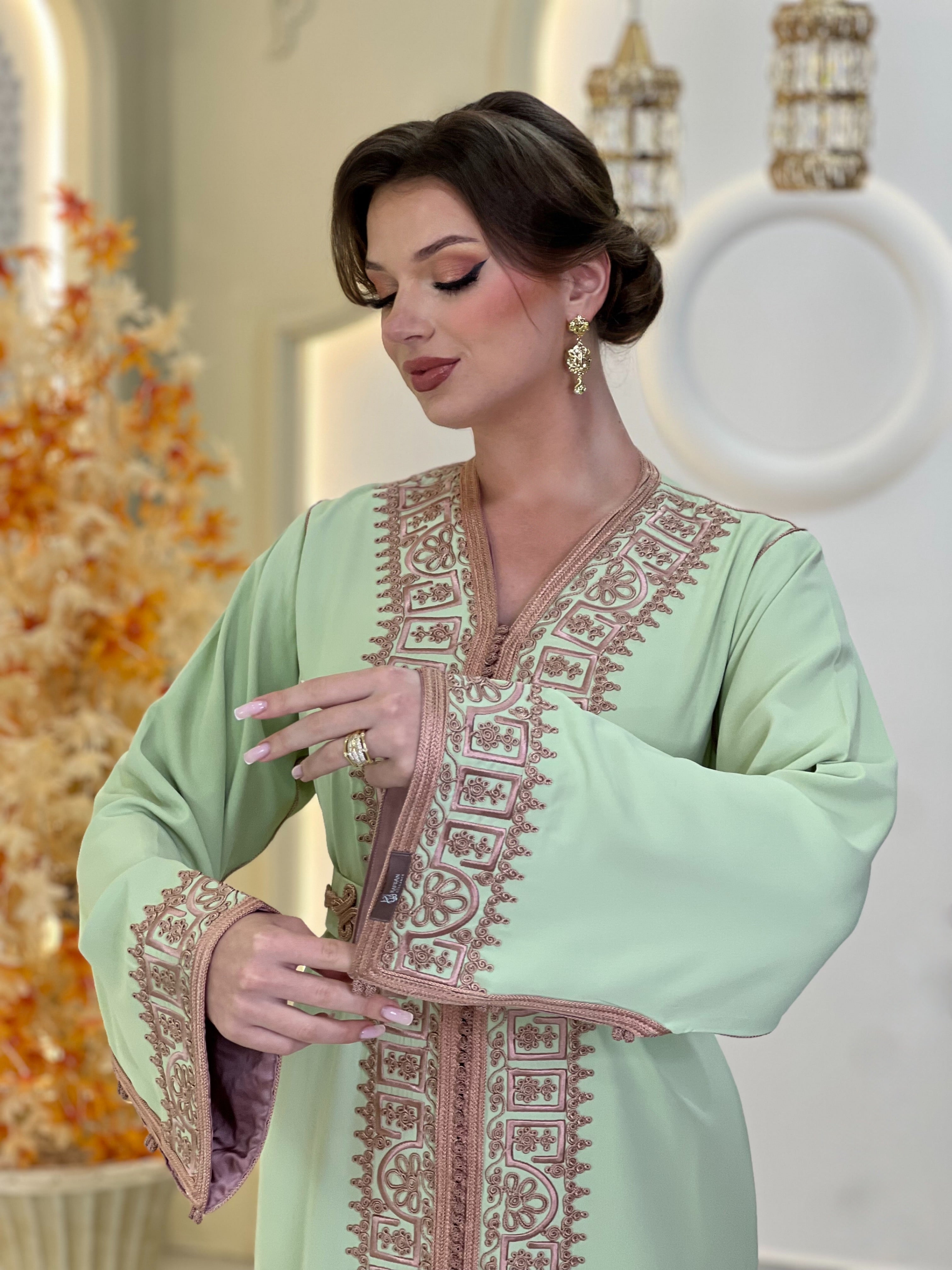 Kaftan Elara