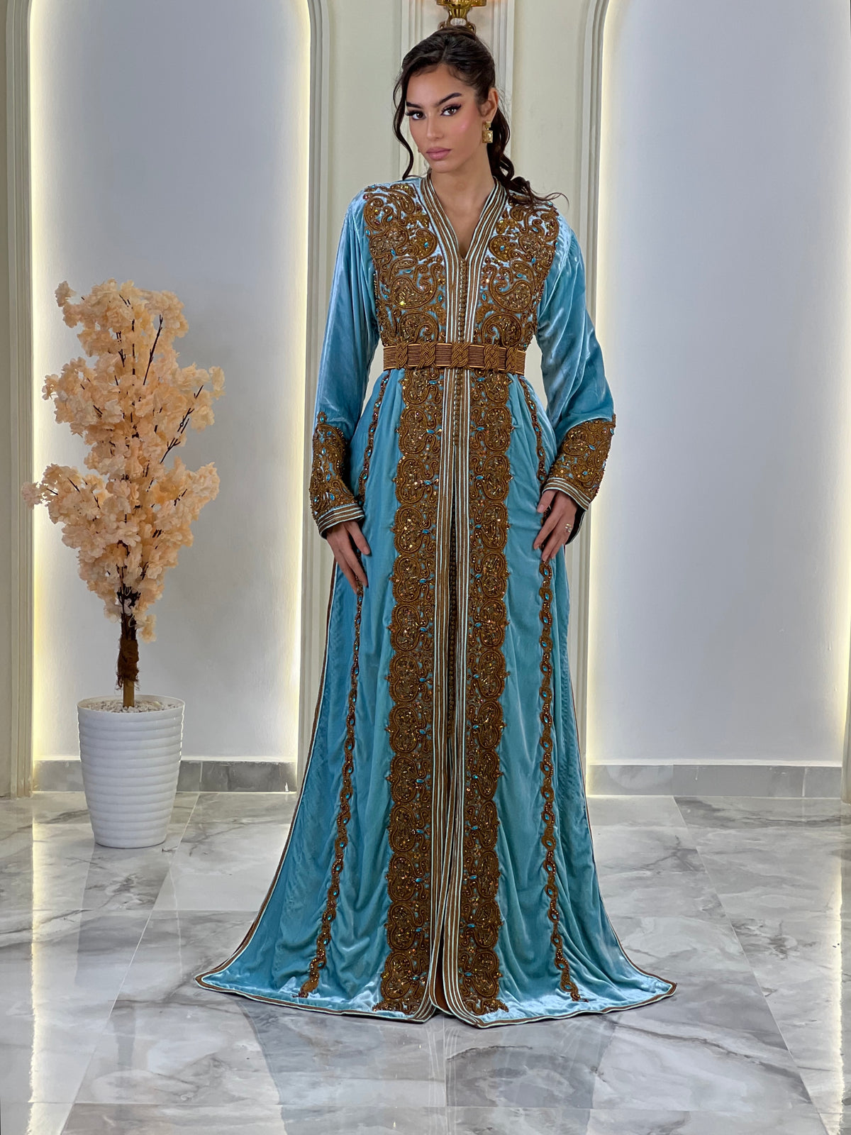 Perline Dusty Blue, blue Moroccan lebsa in velvet – view 5 | Kaftan Elegance