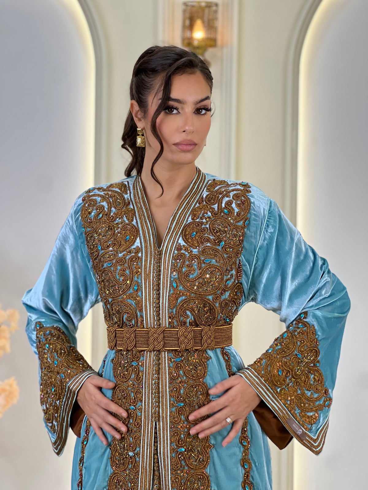 Perline Dusty Blue, blue Moroccan lebsa in velvet | Kaftan Elegance