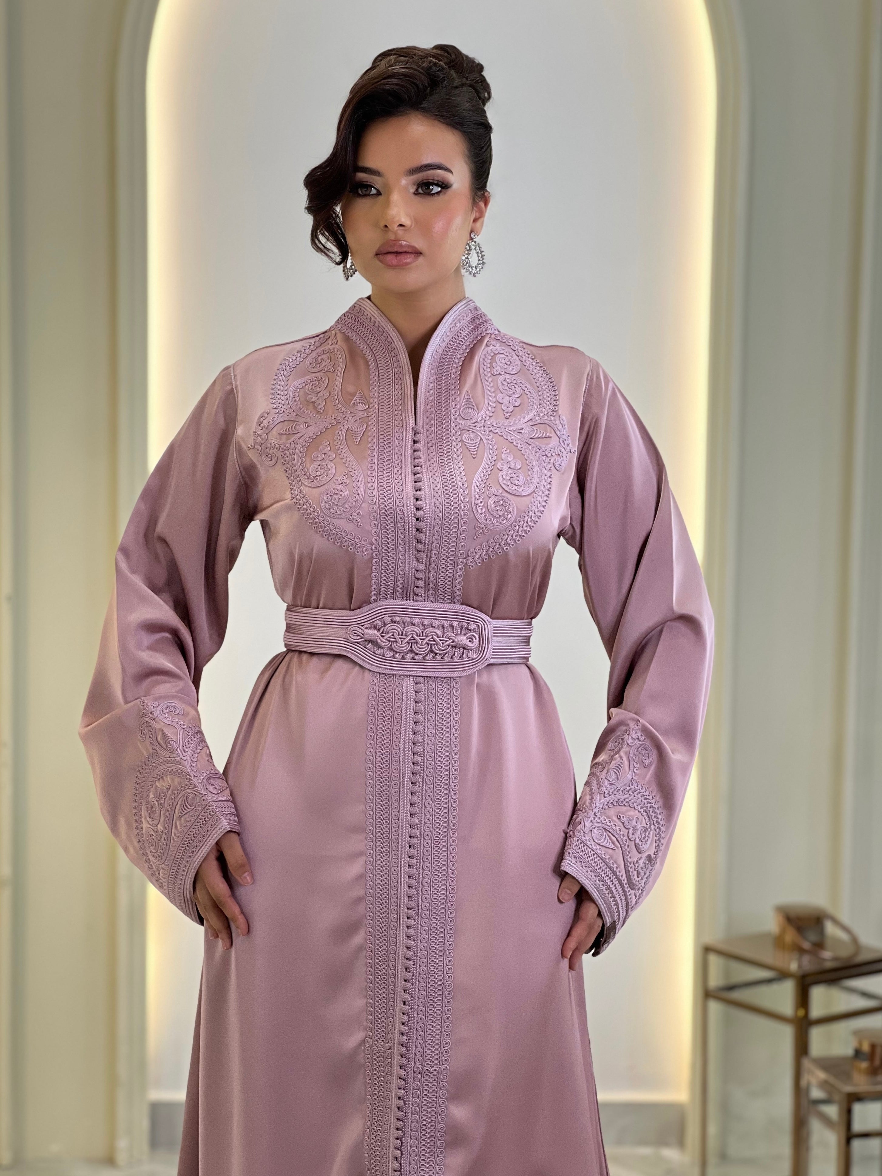 Alia Mauve