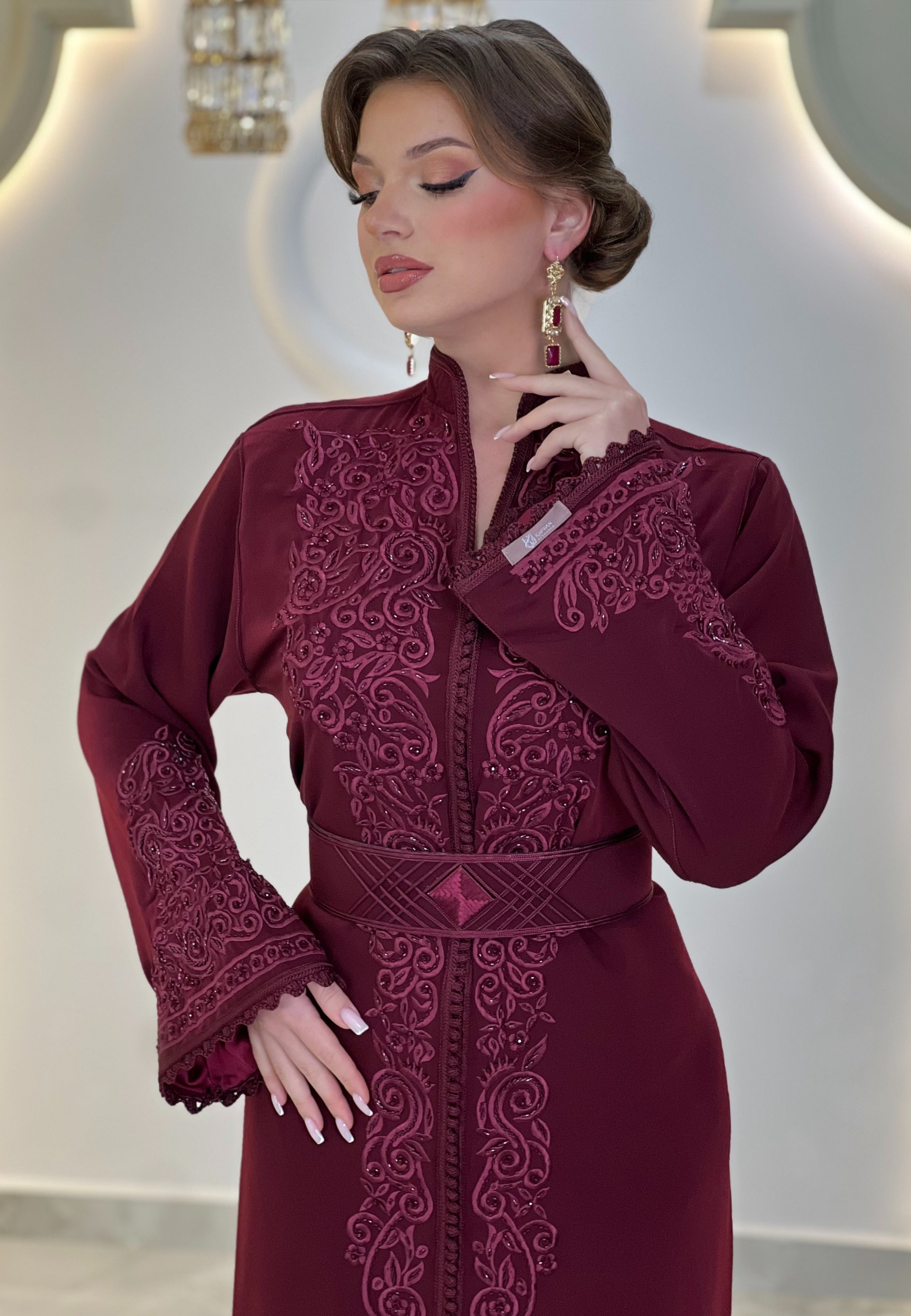 Alma Burgundy