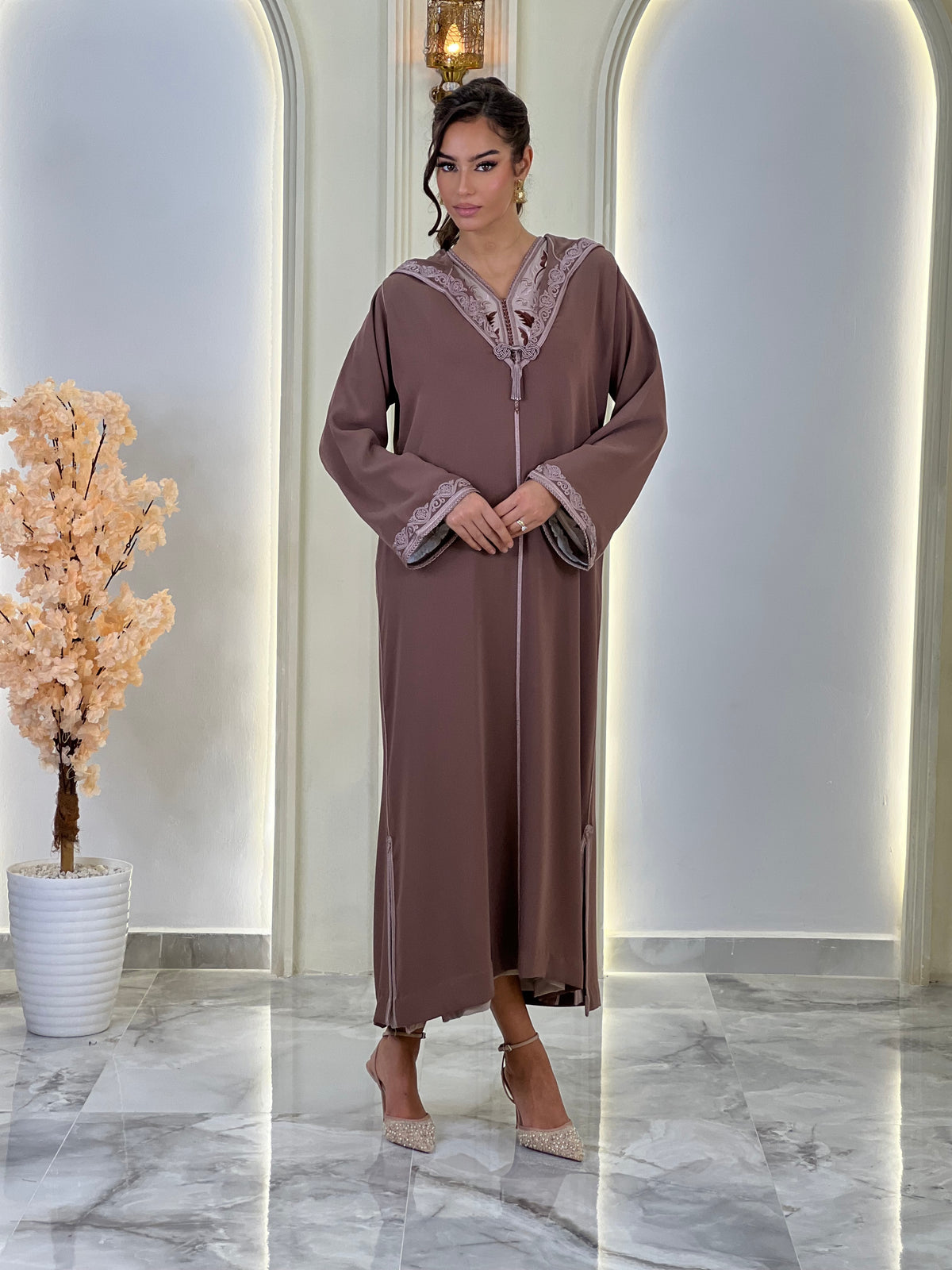 Jellaba Solivana, Moroccan djellaba in crepe – view 5 | Kaftan Elegance