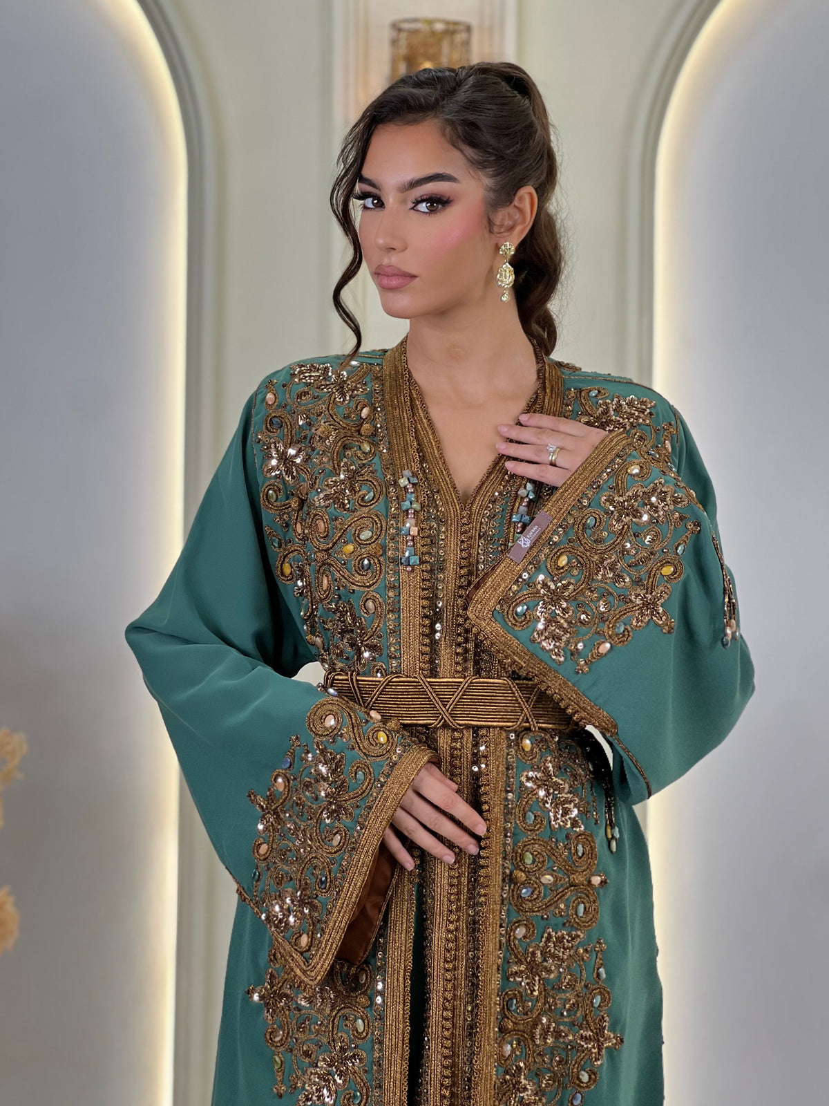 Lebsa Elissia, Moroccan lebsa in crepe – view 6 | Kaftan Elegance