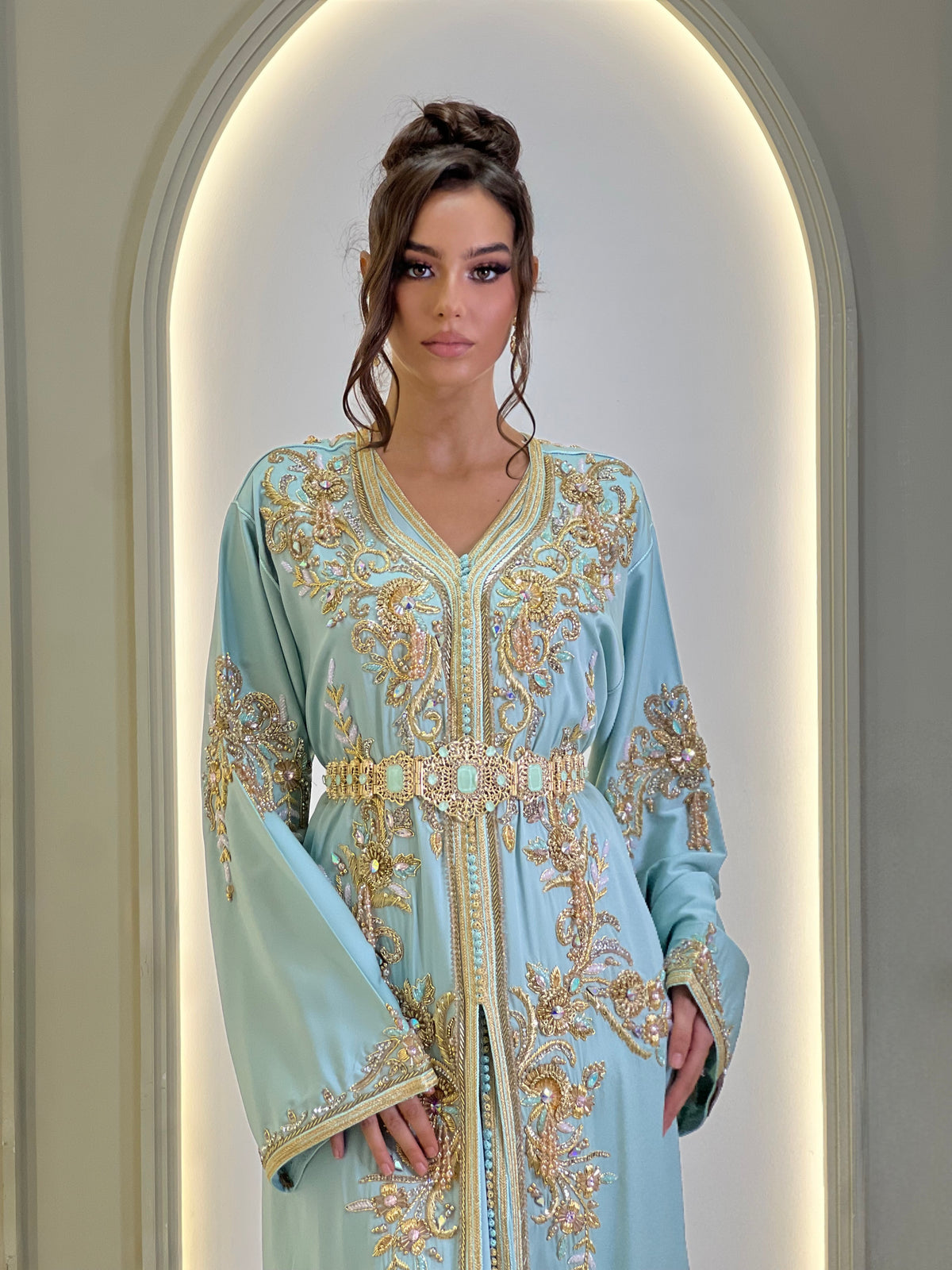 Exclusive Takchita Lilah