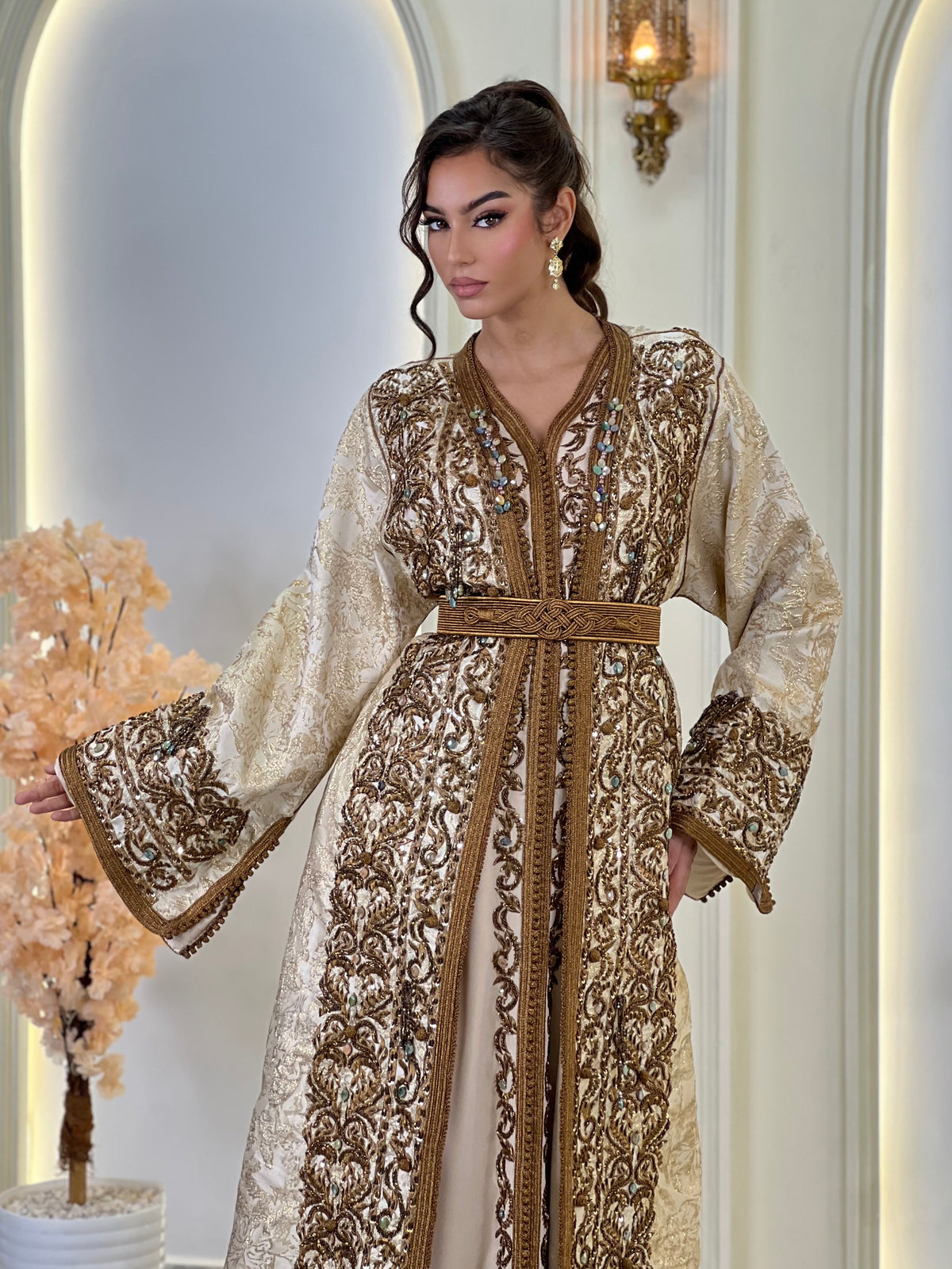 Lebsa Reine, Moroccan lebsa in brocade – view 5 | Kaftan Elegance