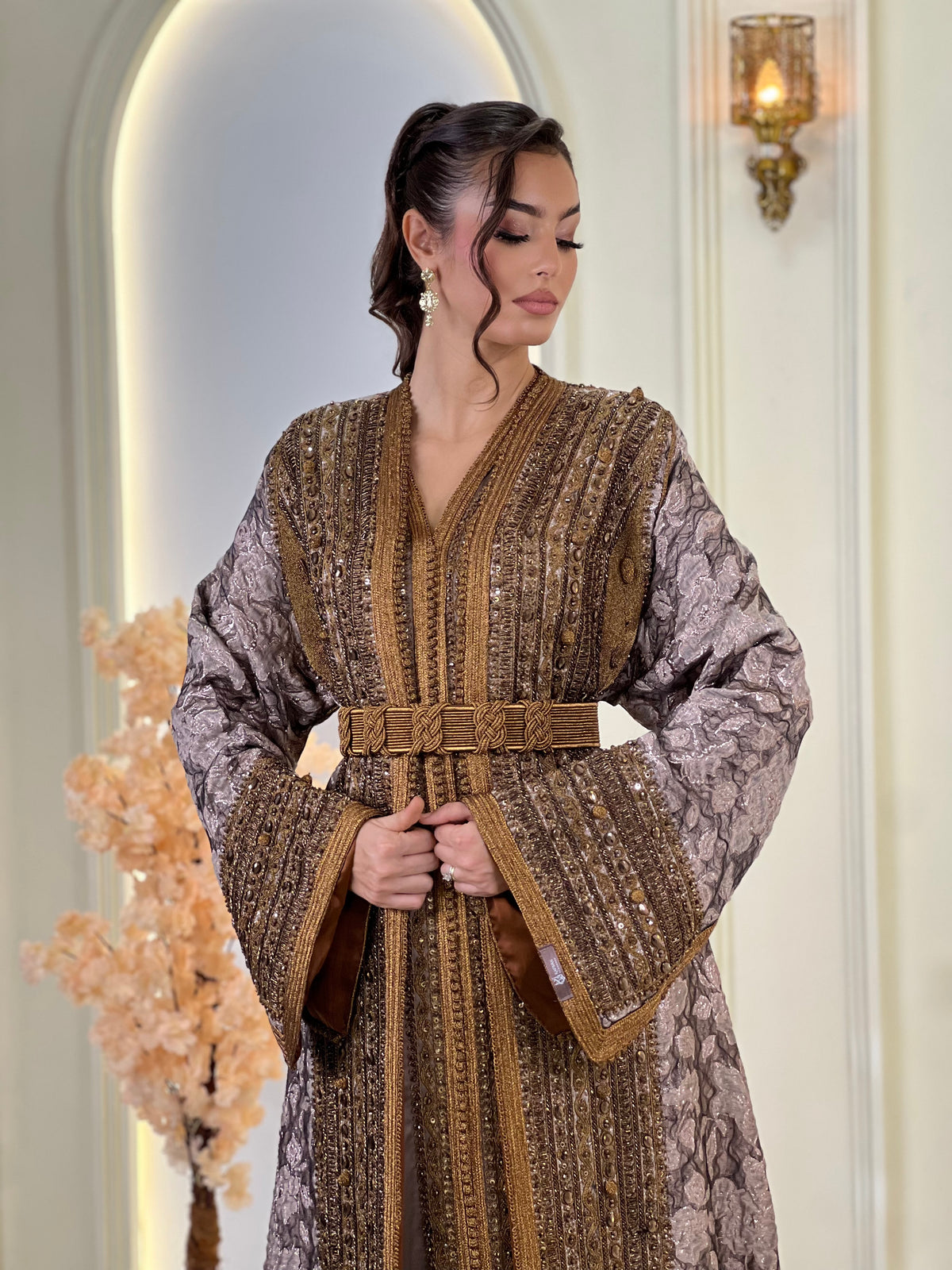 Lebsa Yelina, Moroccan lebsa in brocade – view 3 | Kaftan Elegance