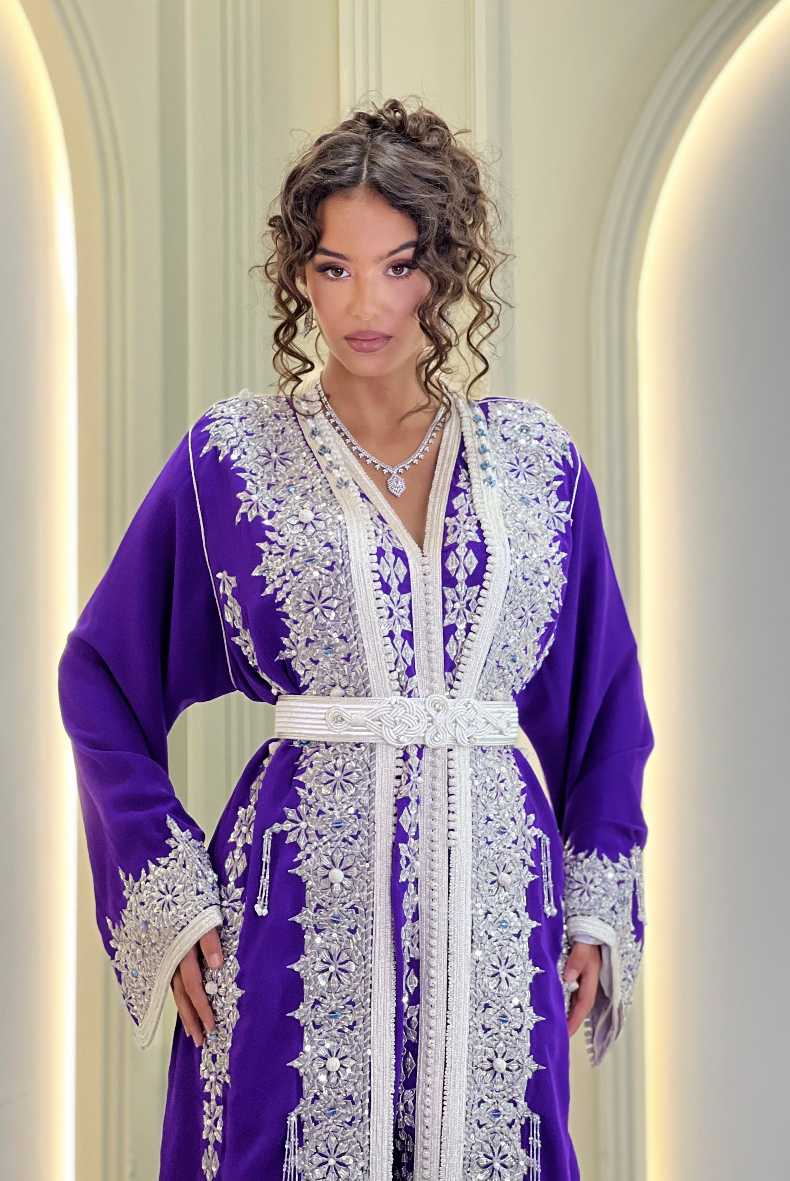 Exclusive Takchita Alae
