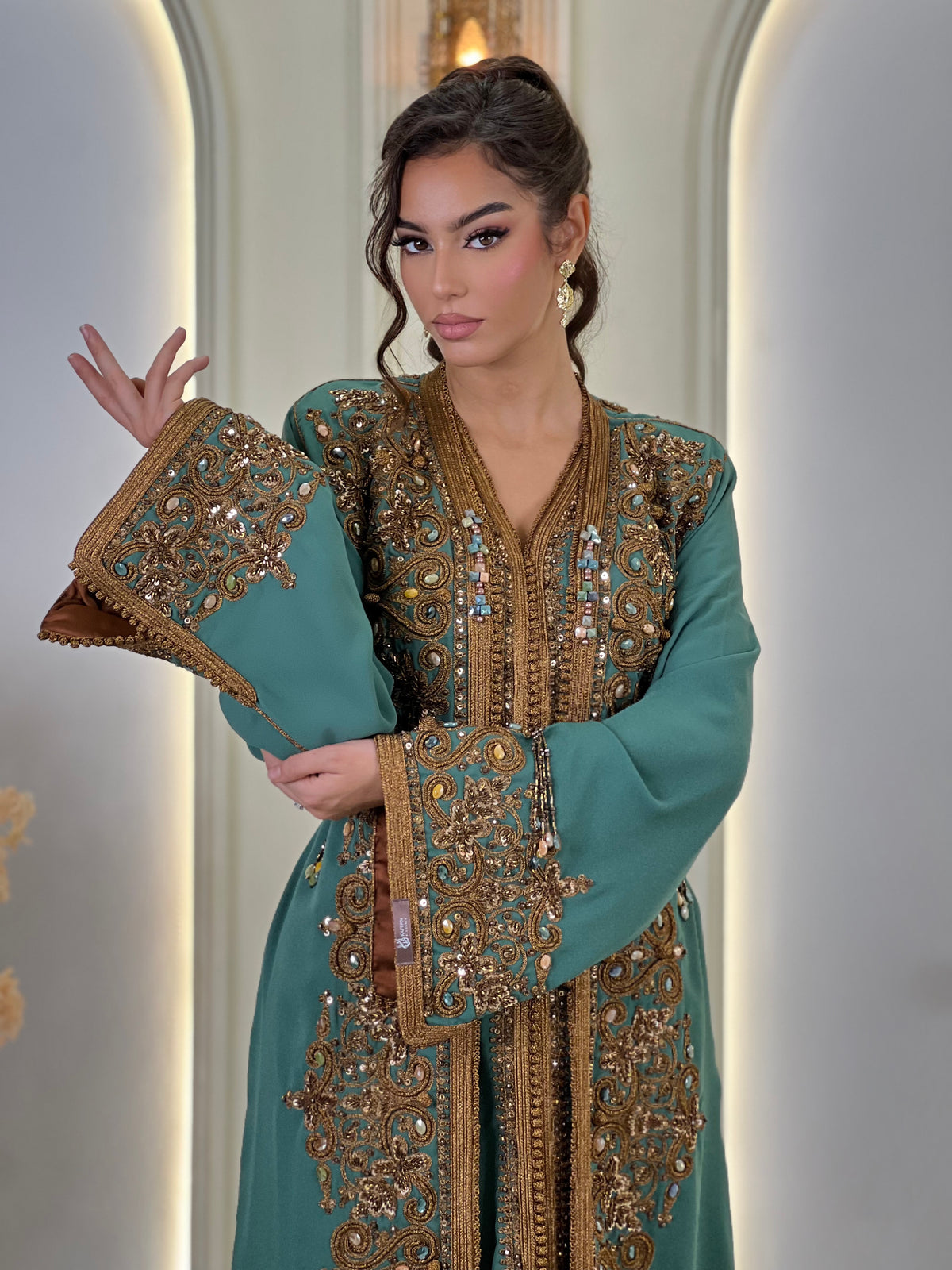 Lebsa Elissia, Moroccan lebsa in crepe – view 4 | Kaftan Elegance
