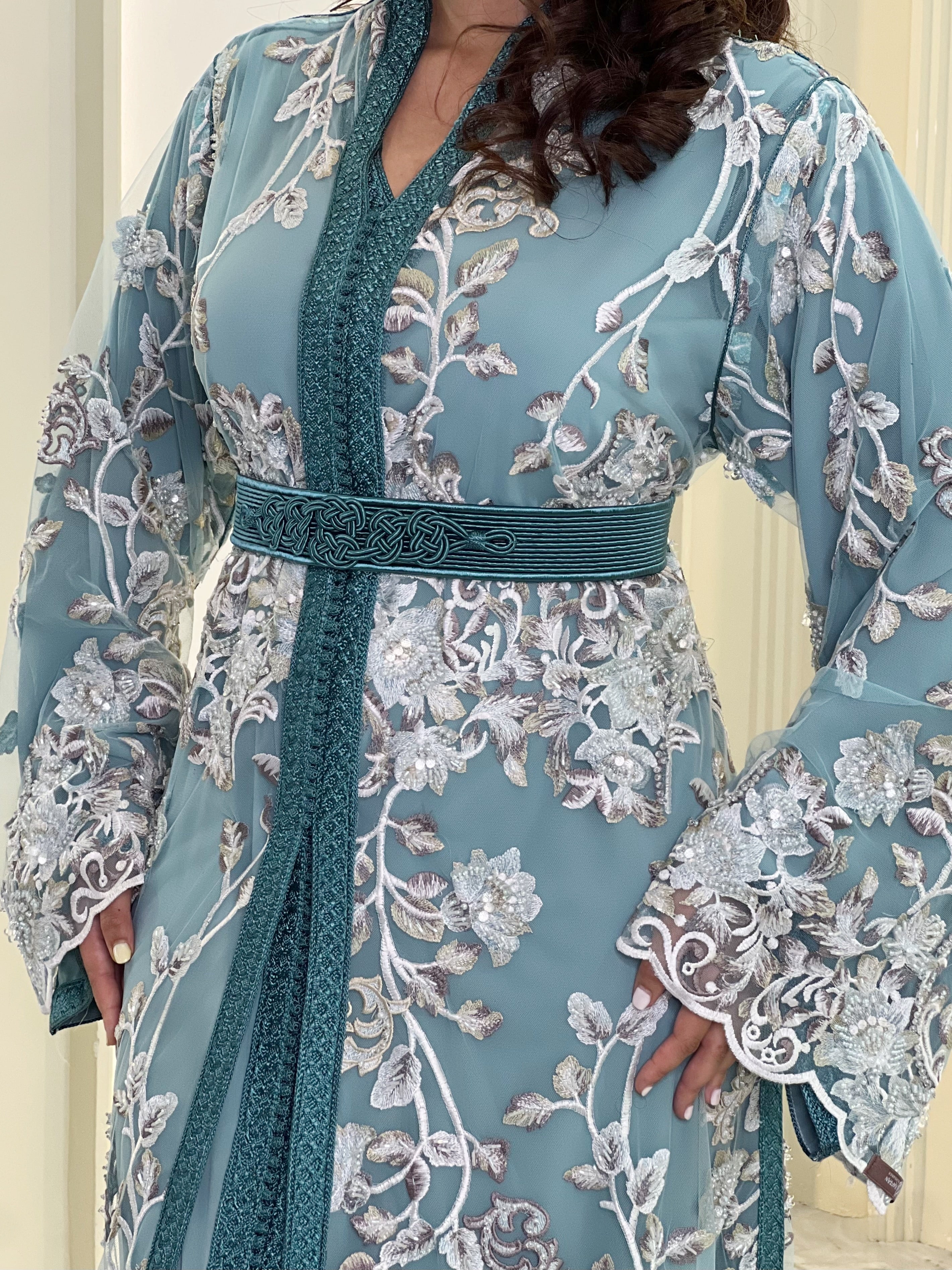 Aynae blue