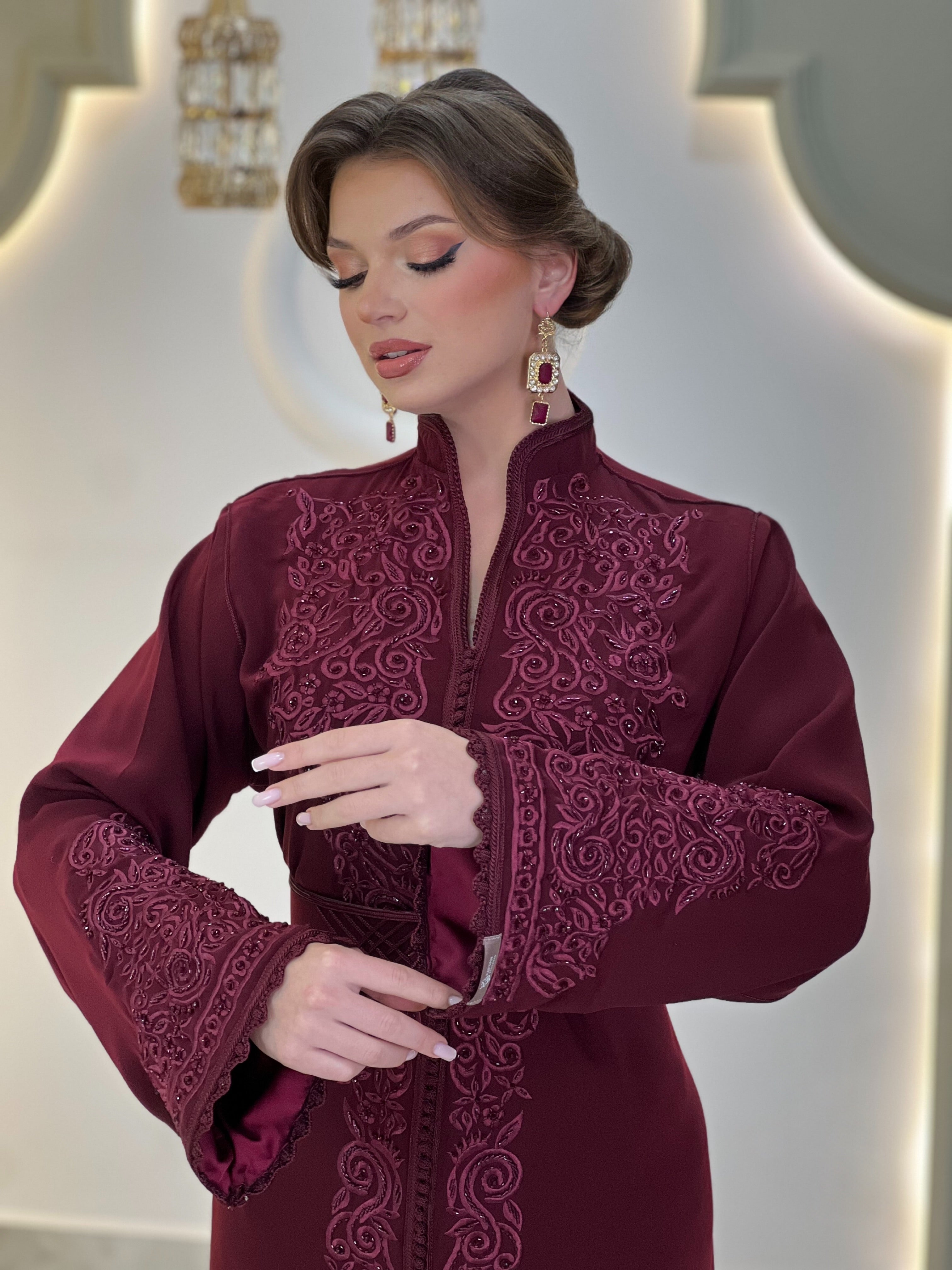 Alma Burgundy
