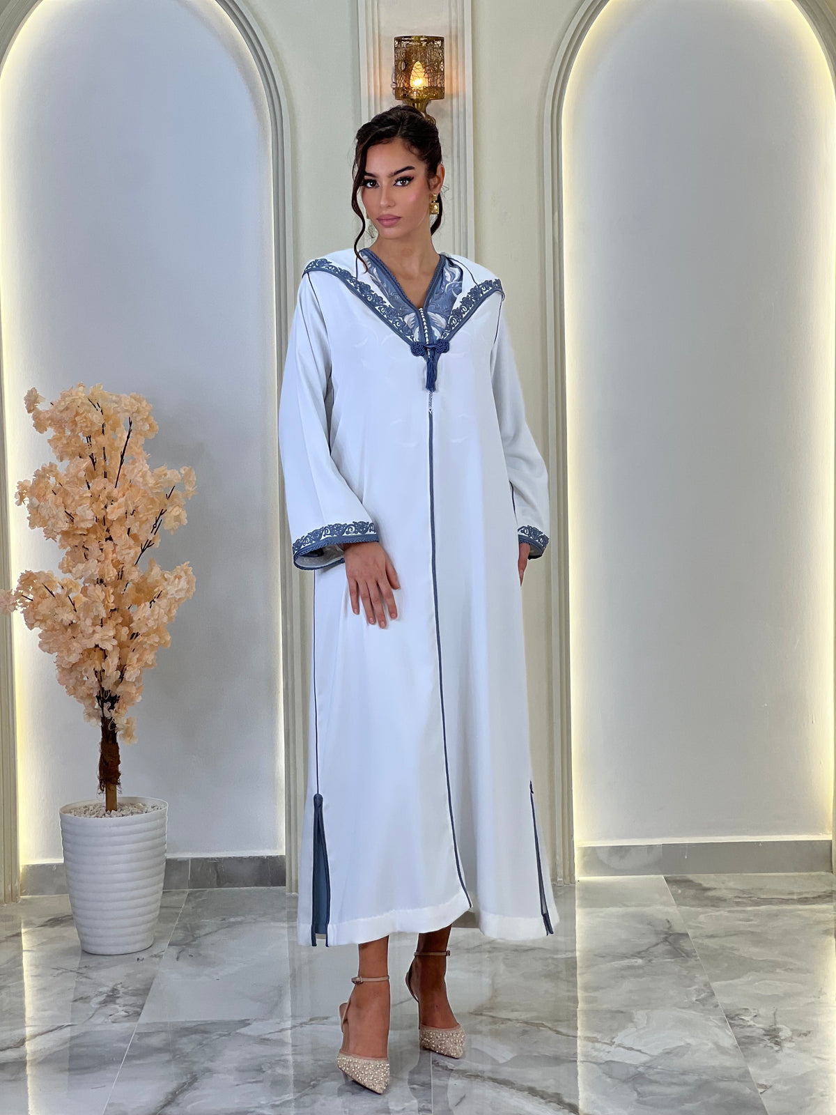Jellaba Solivana, Moroccan djellaba in crepe – view 12 | Kaftan Elegance