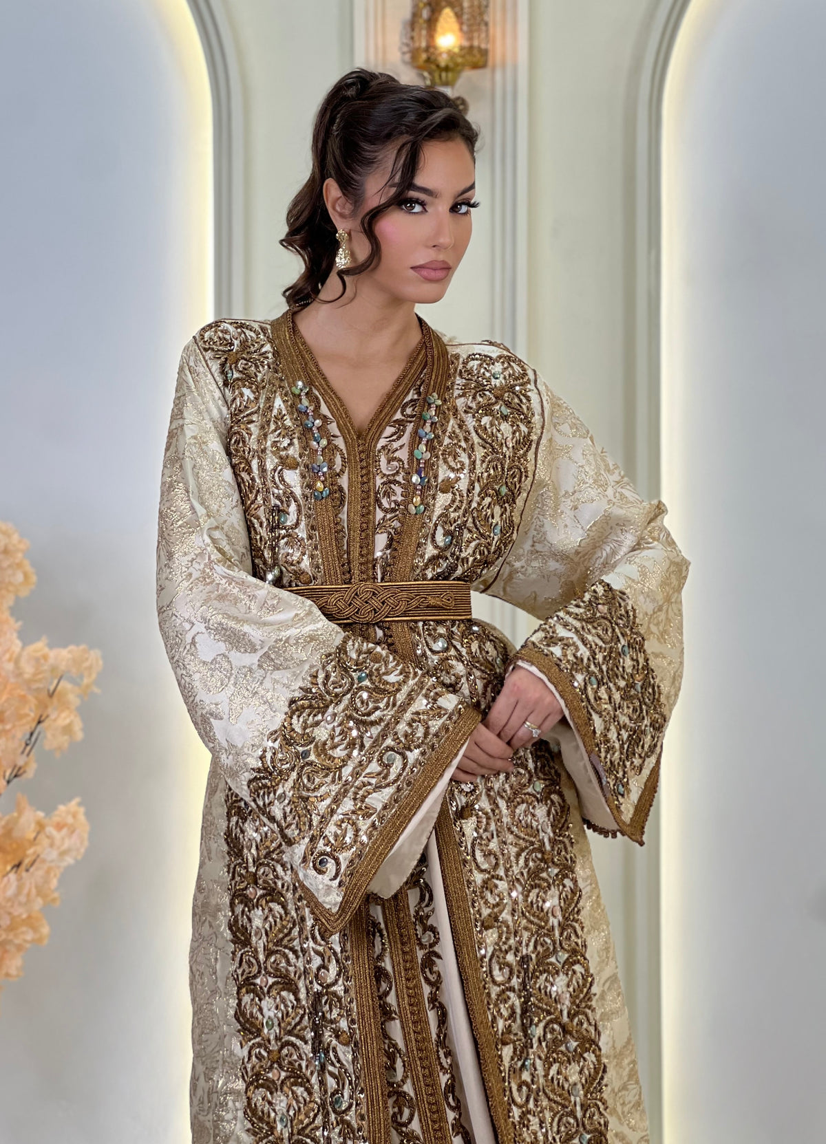 Lebsa Reine, Moroccan lebsa in brocade – view 9 | Kaftan Elegance