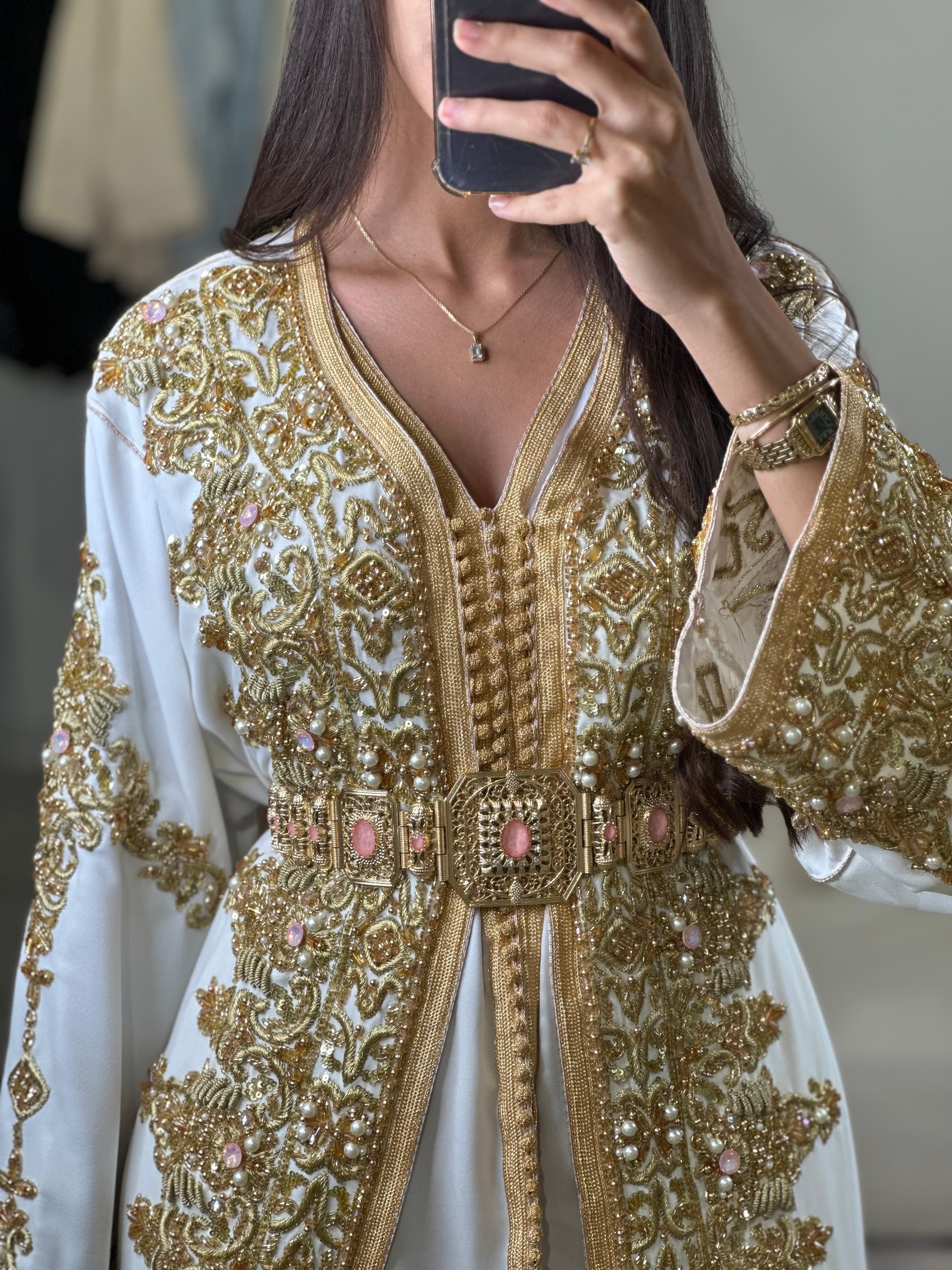 Exclusive Takchita Aman