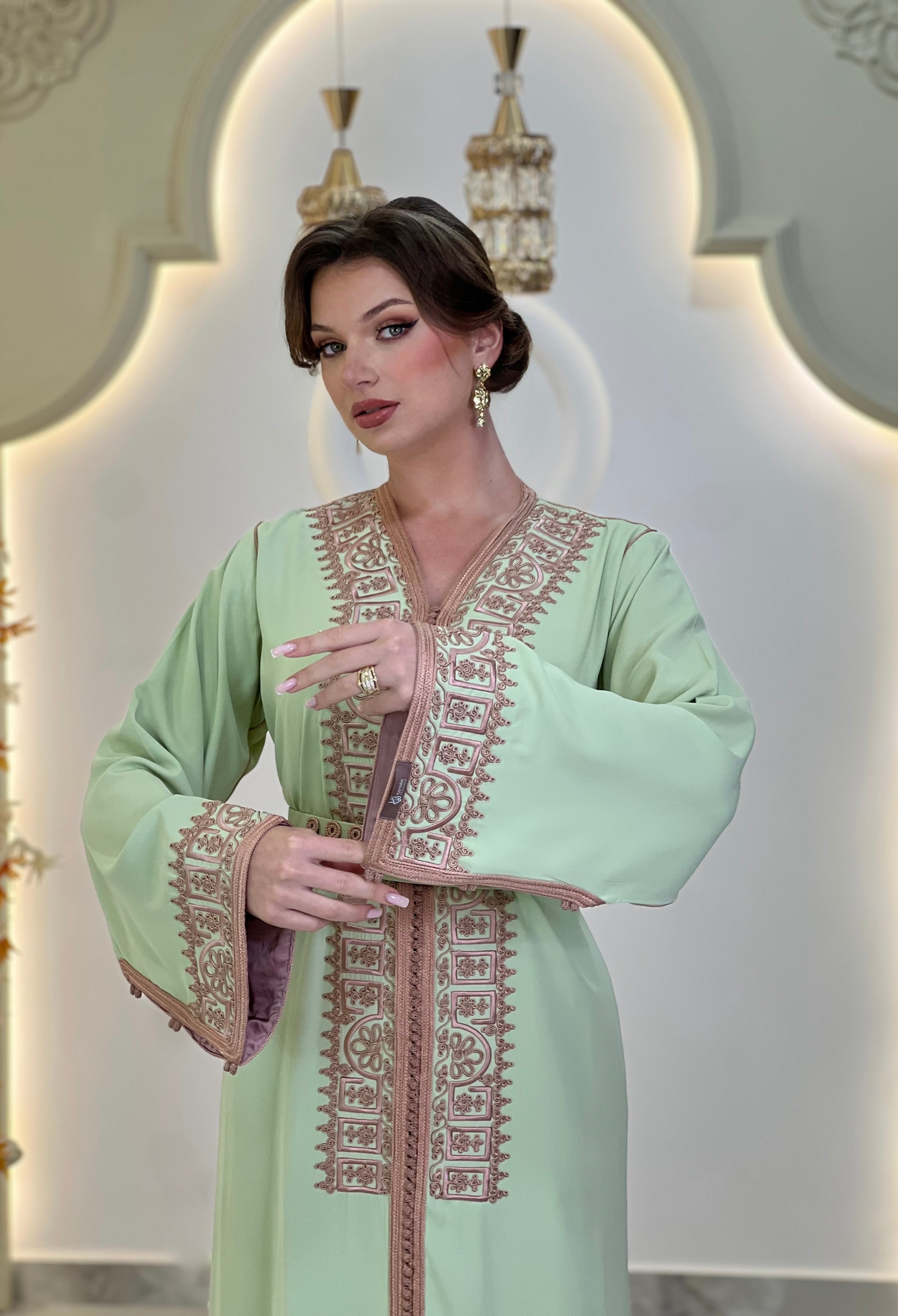 Kaftan Elara